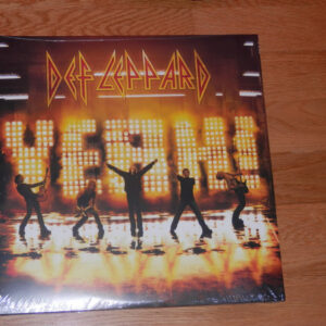 Def Leppard – Yeah!
